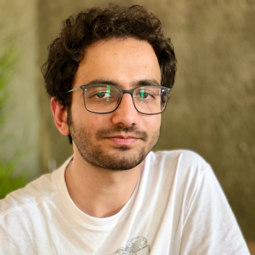 سینا صبور